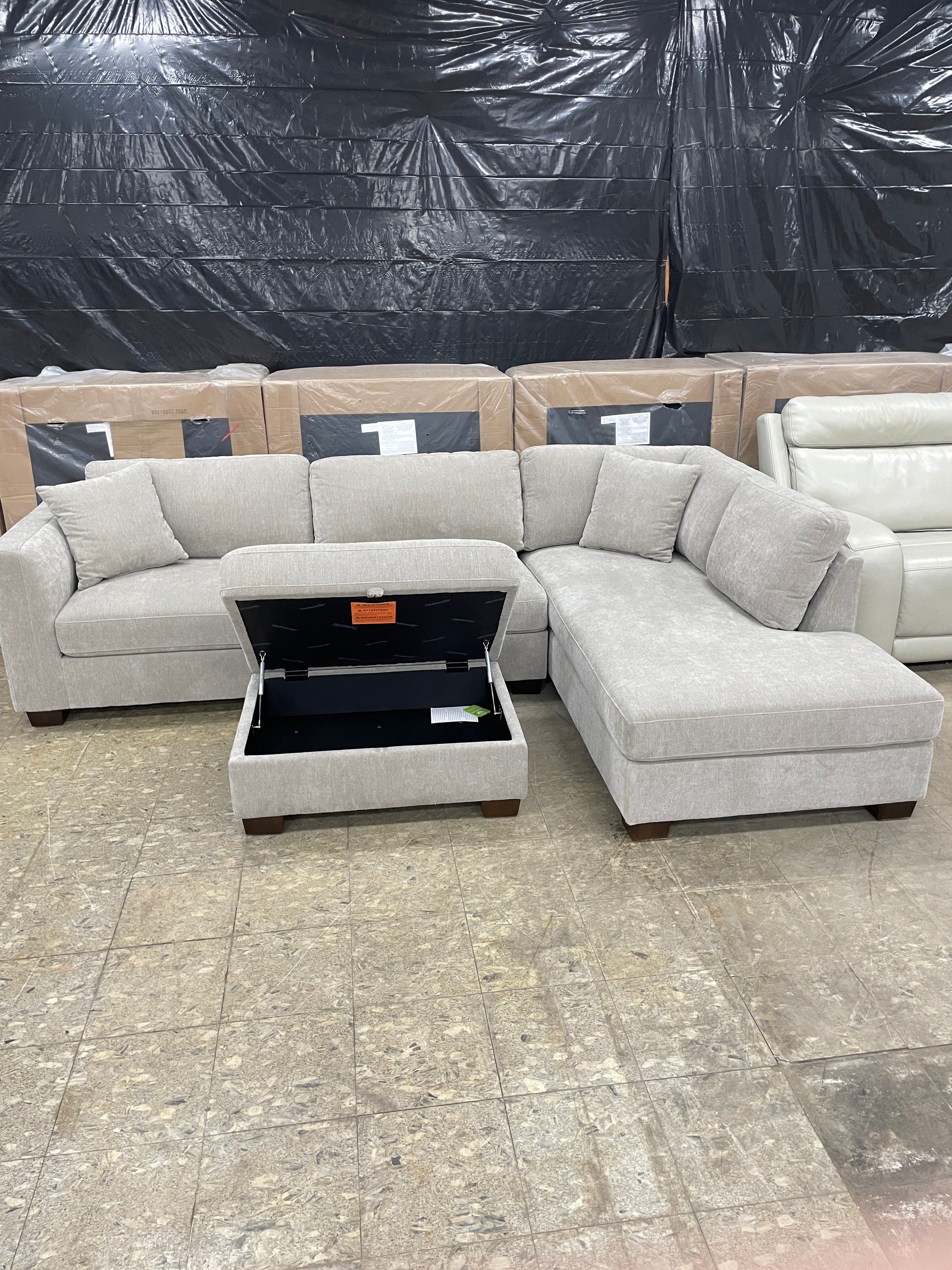 Thomasville Walsen Sectional