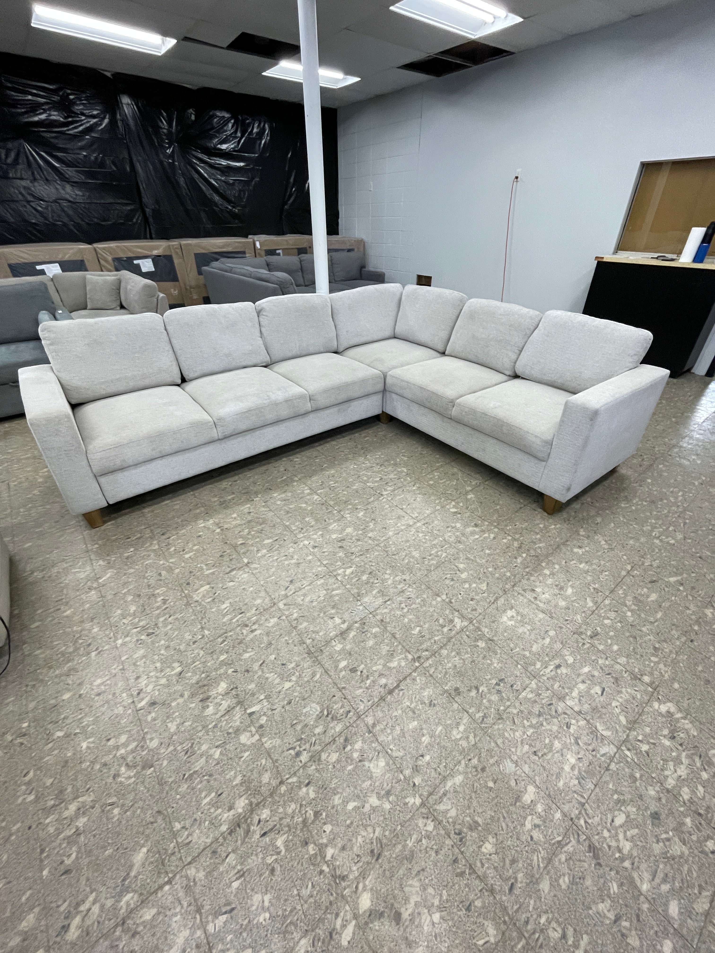 Thomasville Dillard Sleeper Sectional