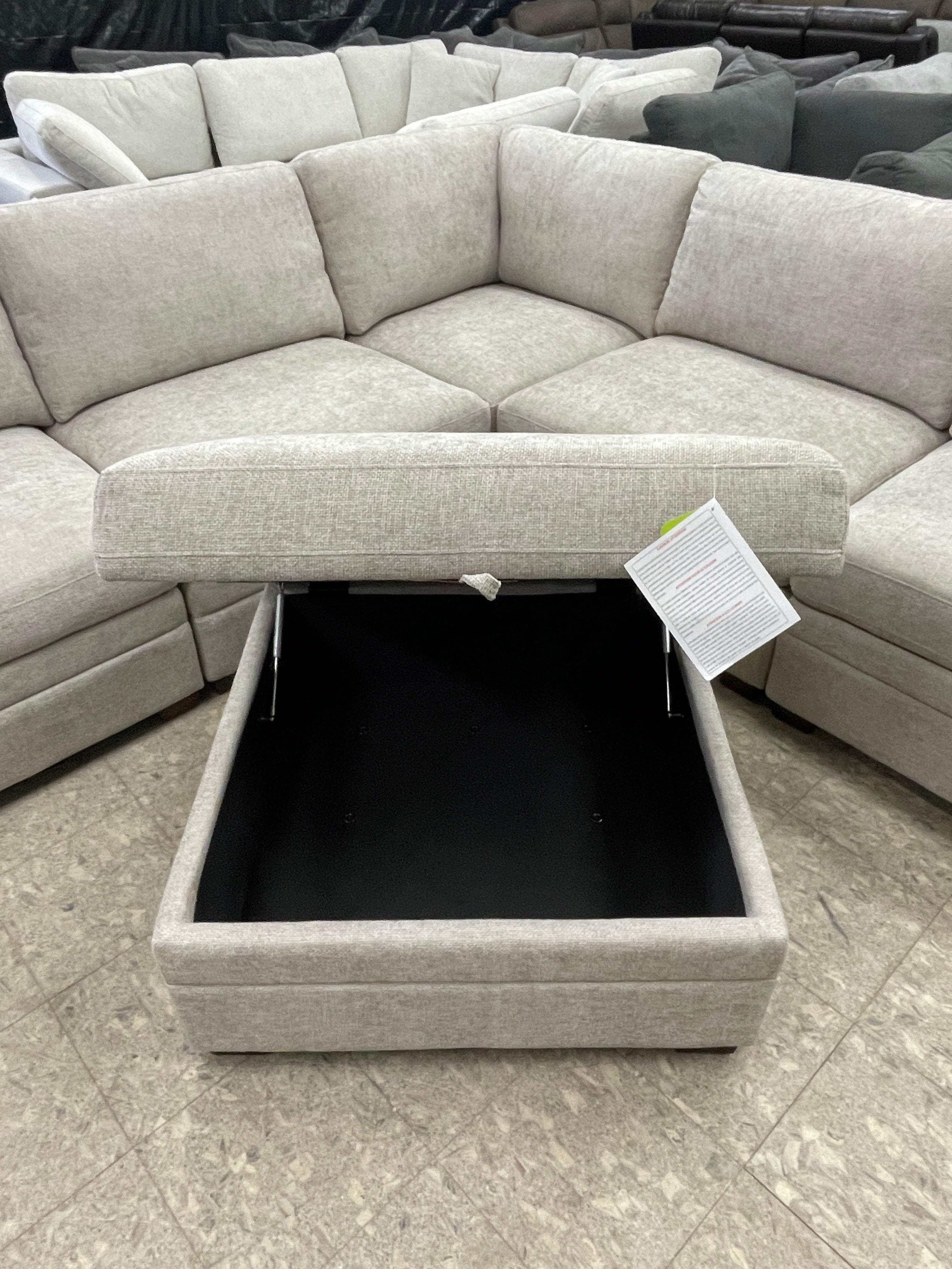 Tisdale 6-pc Sectional Taupe