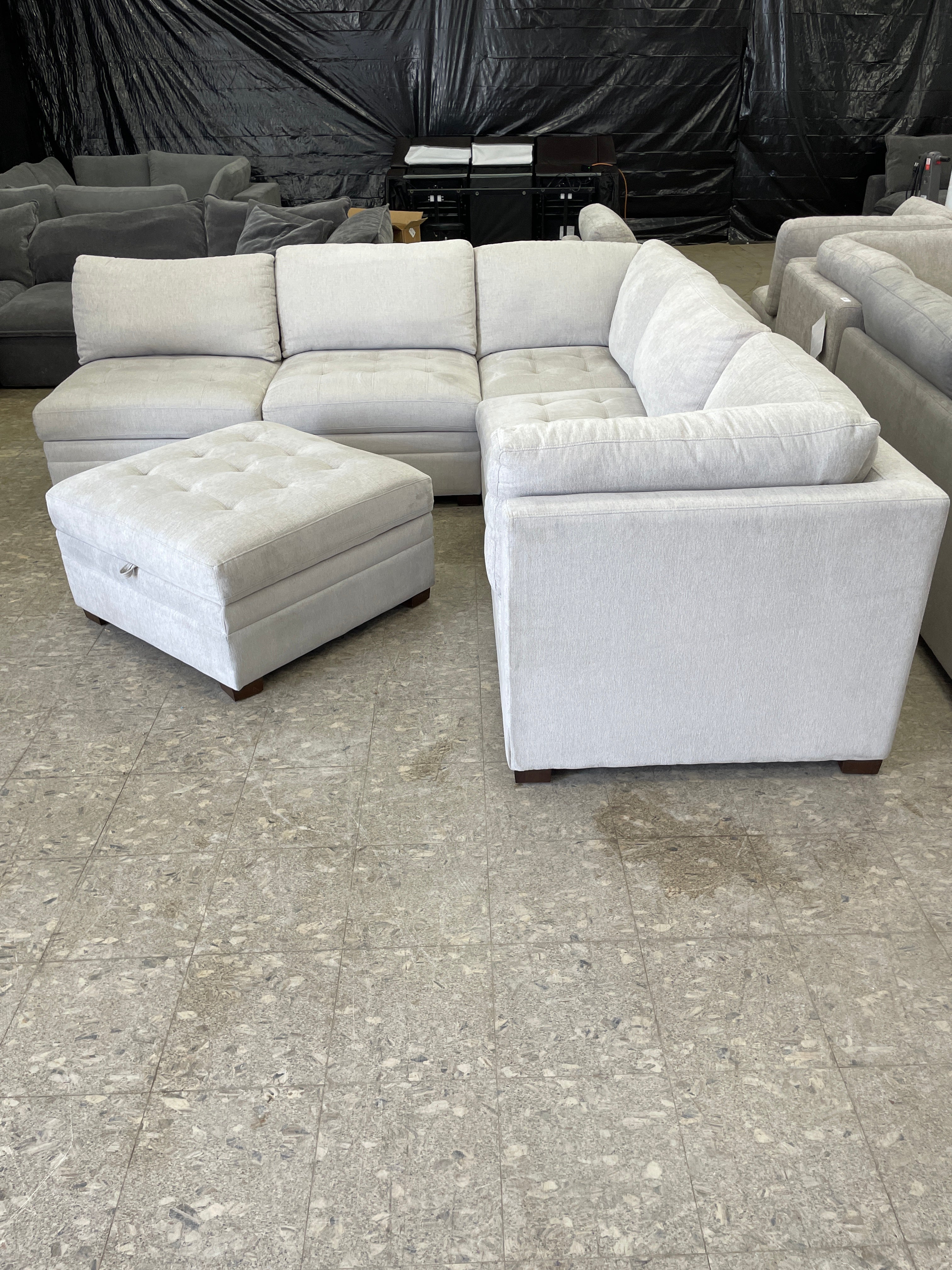 Tisdale 6pc Sectional Light Gray
